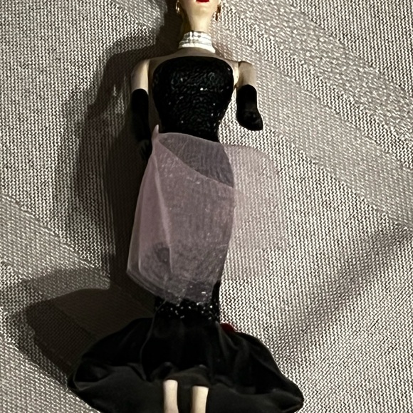 Vintage Hallmark 90s (4) Barbie Christmas ornaments - Picture 2 of 7